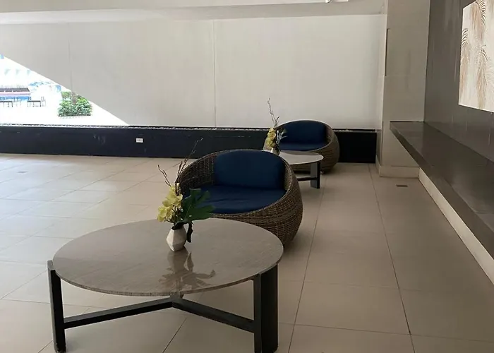 Shore 1 Spacious Smart 3c Apartment Manila
